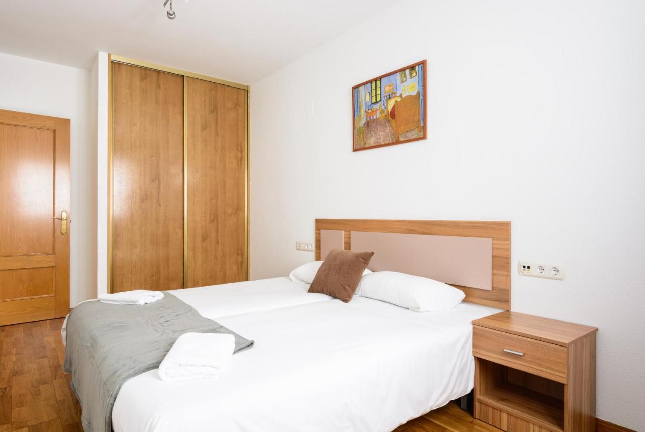 Cesar Augusto - Romano Apartment Zaragoza Luaran gambar